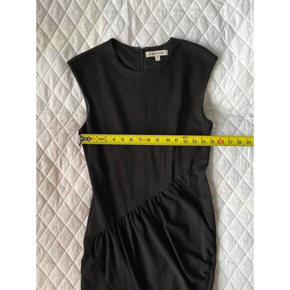 Elizabeth & James Ruched Dress - Picture 6 of 7